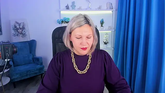 NinaStarle online show from November 21, 4:22 am