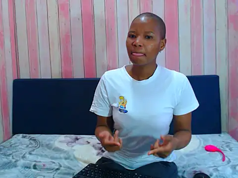 ebonyfirexx online show from December 5, 5:27 am