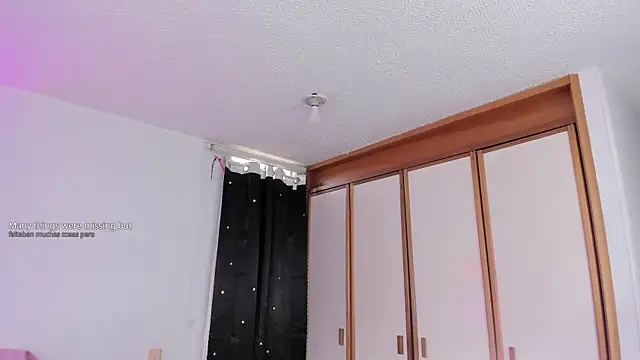 Londonttipton online show from October 3, 3:31 pm