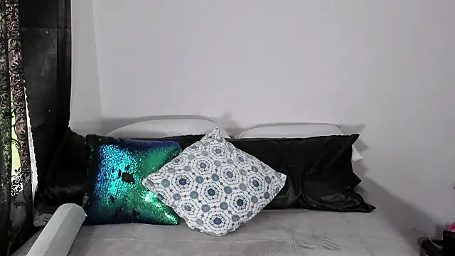 Londonttipton online show from February 11, 7:41 pm