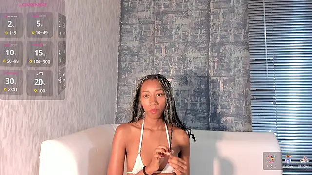 Snapshot of NathalyLeen chatting on June 23, 8:40 pm NathalyLeen online show from June 23, 8:40 pm