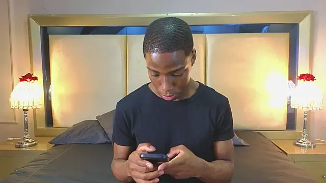 Snapshot of CharlesBrown_ chatting on May 15, 1:29 pm CharlesBrown online show from May 15, 1:29 pm