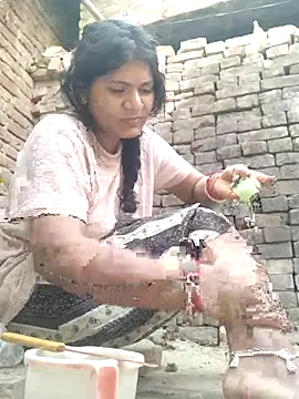 Snapshot of couple_71 chatting on April 21, 1:53 am couple 71 online show from April 21, 1:53 am