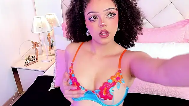 LilBoonew online show from November 15, 12:56 pm