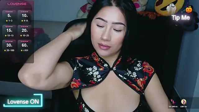 evelyn ch  online show from October 28, 10:52 am