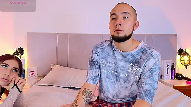 Snapshot of Kurttsinner chatting on September 19, 5:09 am Kurttsinner online show from September 19, 5:09 am