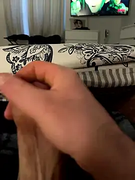 francy242 online show from February 18, 7:26 am