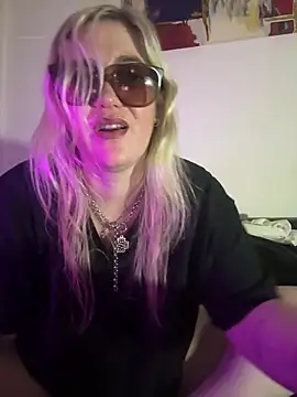 Granlady7 online show from March 7, 9:28 am