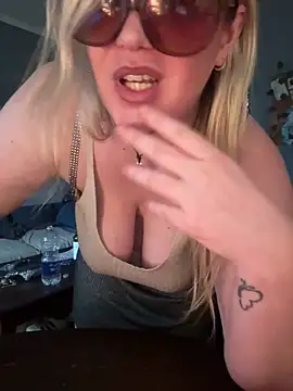 Granlady7 online show from April 15, 7:58 pm