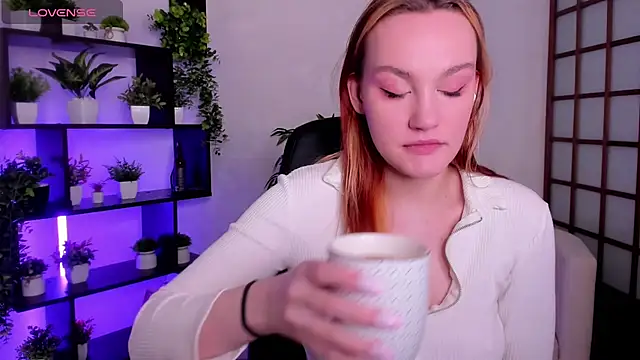 Ida FaneStain online show from February 8, 2:04 am