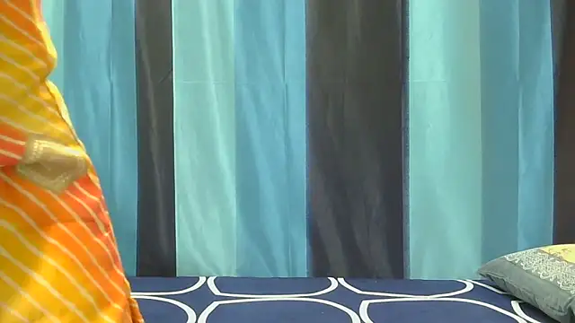 Aarti misty71 online show from November 3, 5:20 am