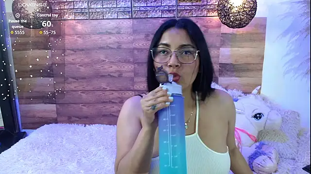 Snapshot of mafe_velezzz chatting on November 12, 1:11 pm mafe velezzz online show from November 12, 1:11 pm