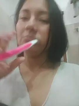 Snapshot of mafe_velezzz chatting on December 2, 3:29 pm mafe velezzz online show from December 2, 3:29 pm