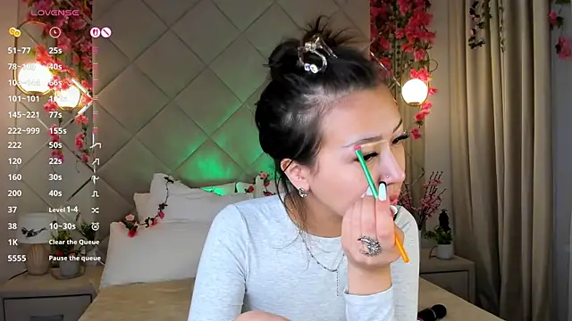 Nelly Kimm online show from November 26, 1:39 am