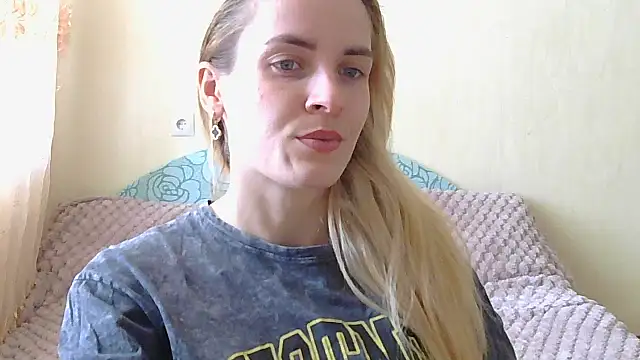 JayeTyler online show from March 24, 7:02 am