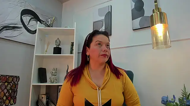 VeronicaBlake online show from June 1, 1:24 pm