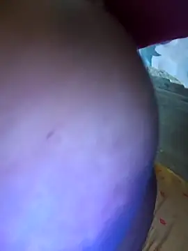 Dassing strip couple online show from February 23, 8:50 pm