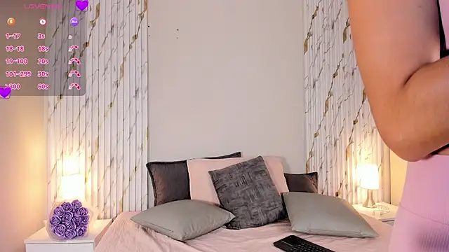 MissVioleet  online show from April 4, 4:59 pm