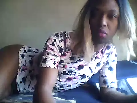 Snapshot of Blackyfreackygay chatting on July 11, 11:46 am Blackyfreackygay online show from July 11, 11:46 am
