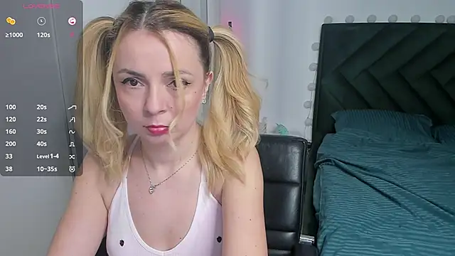 Snapshot of LovelyAria_ chatting on September 22, 7:27 pm LovelyAria online show from September 22, 7:27 pm