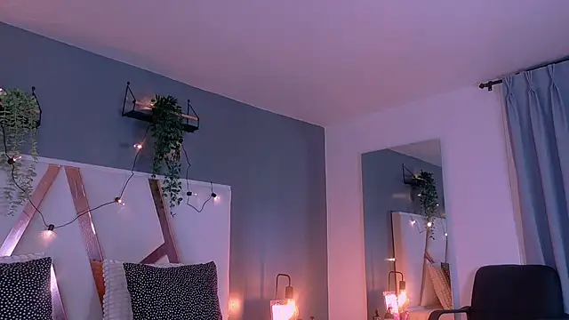 Snapshot of JenaCooper_ chatting on September 24, 2:37 am JenaCooper online show from September 24, 2:37 am