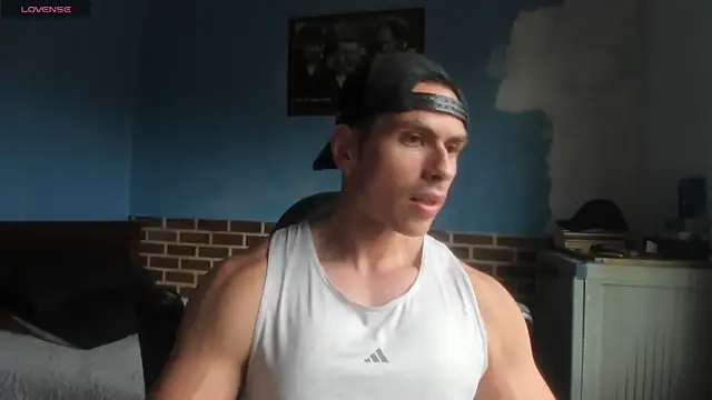 Snapshot of justinkarter chatting on June 17, 4:19 pm justinkarter online show from June 17, 4:19 pm