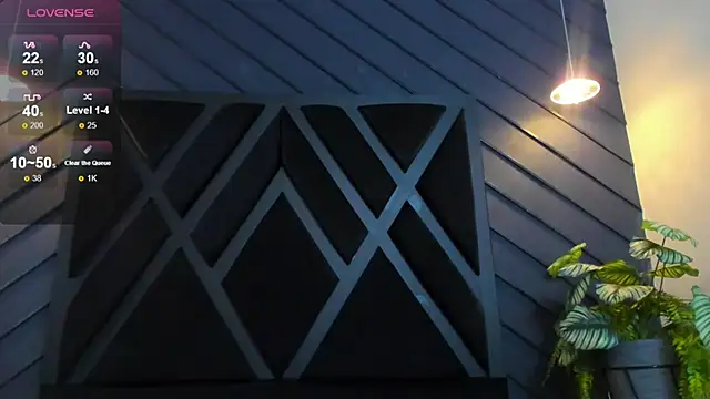 zoe martins  online show from October 17, 5:15 pm