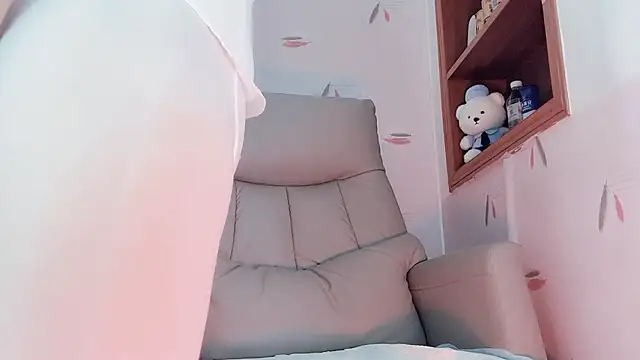 Snapshot of Eve5215 chatting on November 28, 3:25 pm Eve5215 online show from November 28, 3:25 pm