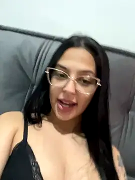 Snapshot of jujuarantes__2025 chatting on September 24, 3:15 pm jujuarantes 2025 online show from September 24, 3:15 pm