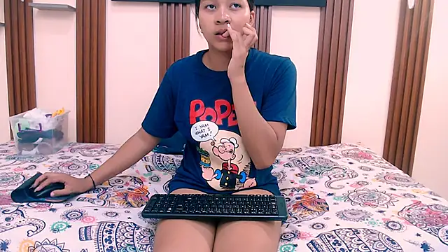 kimberly18cute online show from February 1, 12:31 am