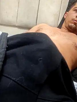 Snapshot of piterrr_hot chatting on October 24, 1:07 pm piterrr hot online show from October 24, 1:07 pm