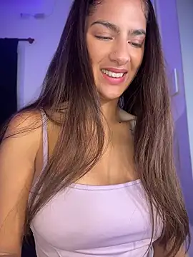 chicachocolate01 online show from June 1, 8:38 am