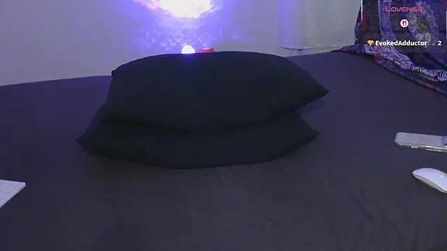 MrsNehir online show from January 13, 11:04 am