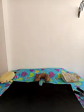 queemking online show from March 22, 3:37 pm