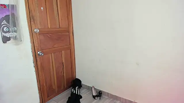 Snapshot of _hesttia chatting on December 14, 8:57 pm hesttia online show from December 14, 8:57 pm