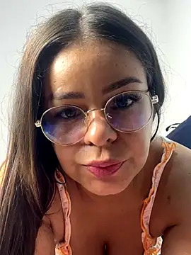 Snapshot of sweet_shadil_ chatting on September 24, 3:10 am sweet shadil online show from September 24, 3:10 am