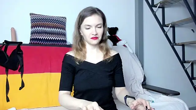 Snapshot of Katherine_Twilight chatting on January 23, 3:32 pm Katherine Twilight online show from January 23, 3:32 pm