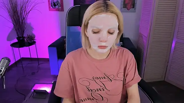 AuroraWrenfield online show from January 8, 12:46 am