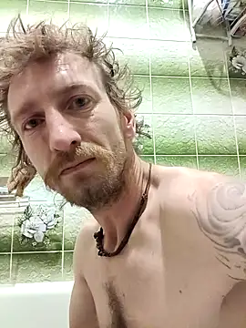 Snapshot of KokosMartin chatting on November 11, 9:37 pm KokosMartin online show from November 11, 9:37 pm