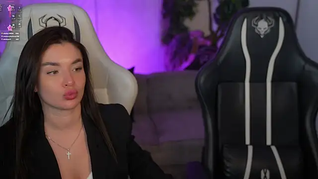 Snapshot of Goldie_Flame chatting on November 17, 7:52 pm Goldie Flame online show from November 17, 7:52 pm