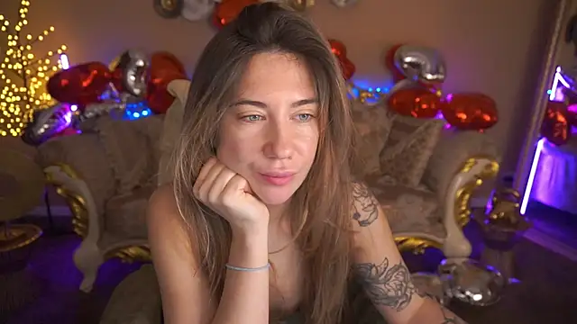 KateShanny online show from February 16, 6:53 am