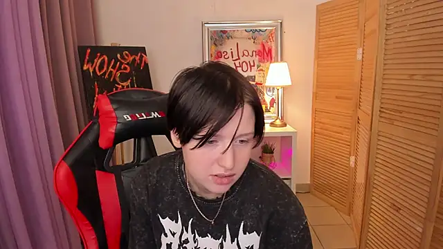 ayakskalermonss online show from September 18, 1:57 pm