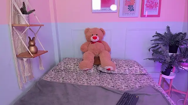 Camila Rivers online show from March 10, 4:17 am