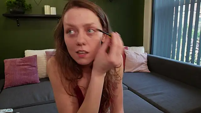 Eveline Beauty Kitty online show from April 8, 5:35 pm