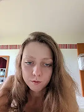 Snapshot of Eveline_Beauty_Kitty chatting on August 5, 11:02 am Eveline Beauty Kitty online show from August 5, 11:02 am