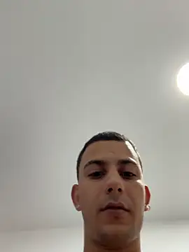 Snapshot of Neymarjunior08 chatting on July 15, 9:53 pm Neymarjunior08 online show from July 15, 9:53 pm