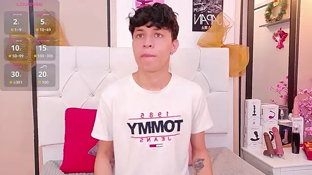 Axel  Evans online show from January 13, 12:21 pm