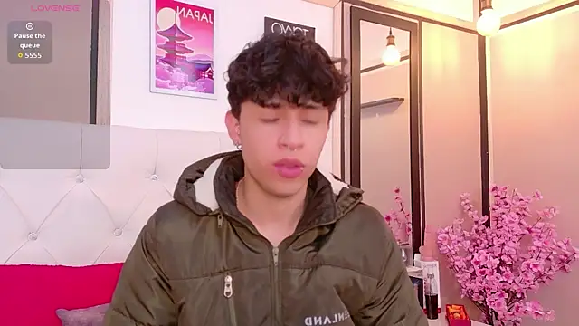 Axel  Evans online show from January 19, 12:31 pm