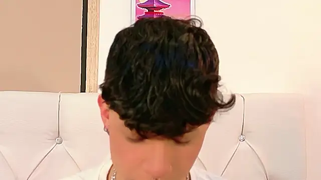 Axel  Evans online show from March 20, 12:10 pm