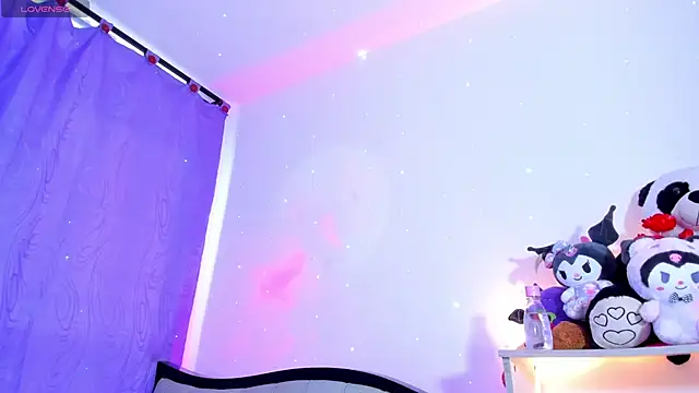 my aleja  online show from March 17, 12:08 pm